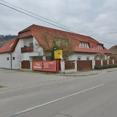 Gasthof In Midi